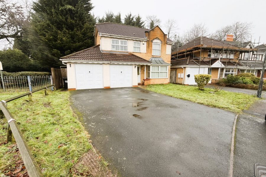 Oakleaf Drive, Moseley,B13 9FE