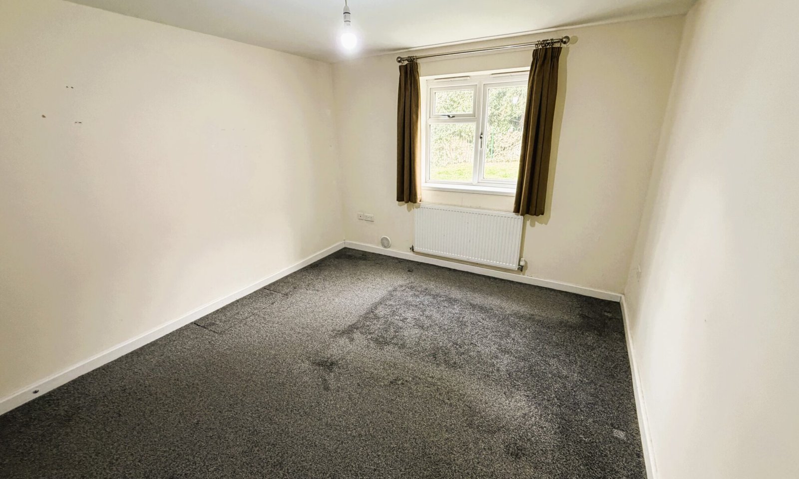 1 Bedroom First Floor Apartment